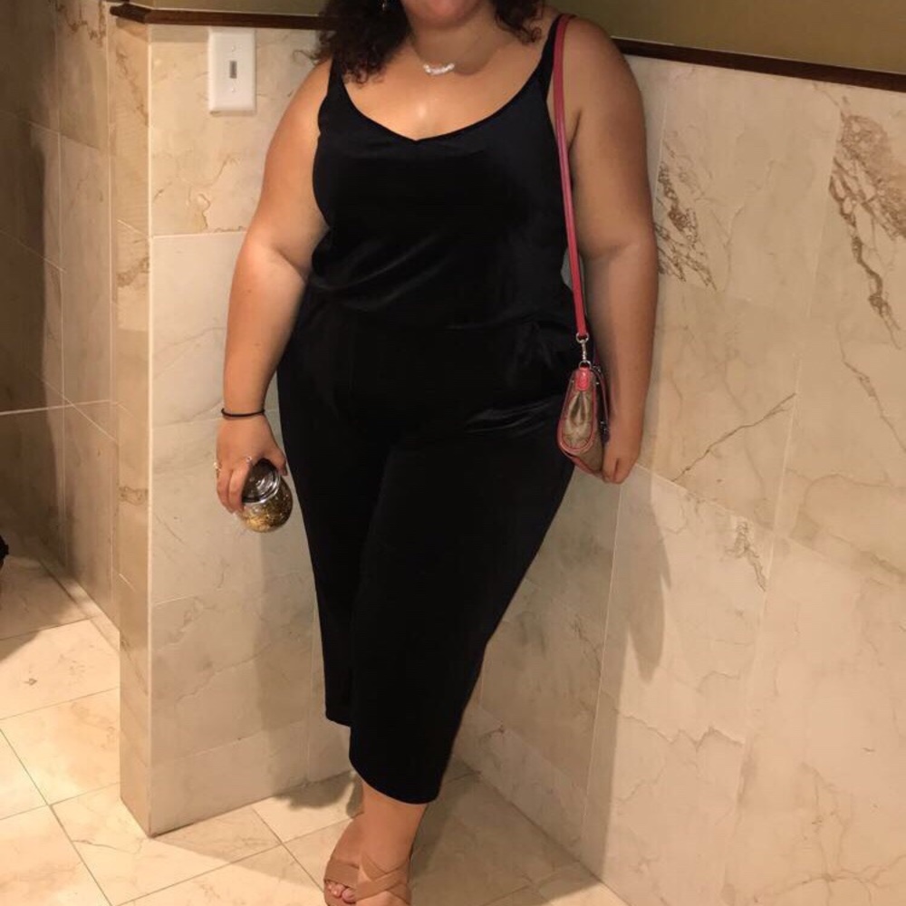 Kulat Velvet Jumpsuit